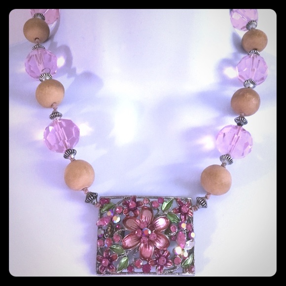 Necklace Hand Made with Vintage Wood and Crystal beads - Picture 4 of 5